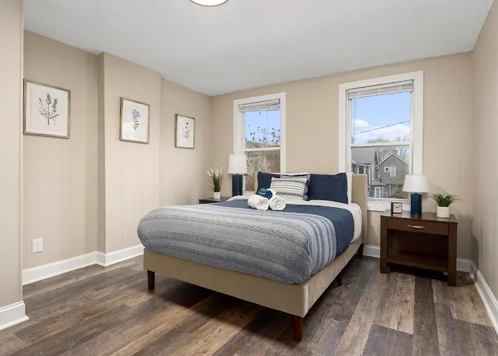 Holiday home Newly Renovated 3 Bedroom Near High St Columbus