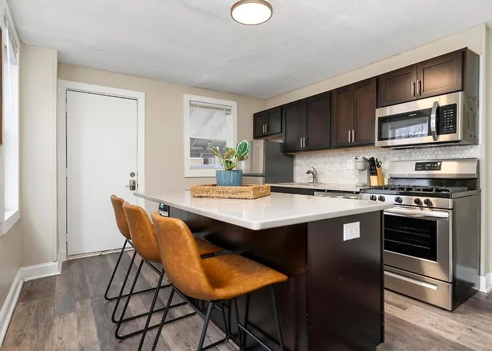 Newly Renovated 3 Bedroom Near High St Holiday home Columbus