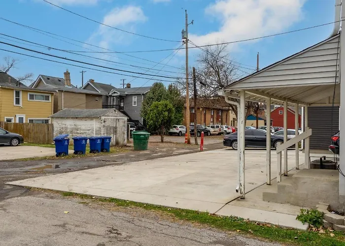 Newly Renovated 3 Bedroom Near High St * Columbus